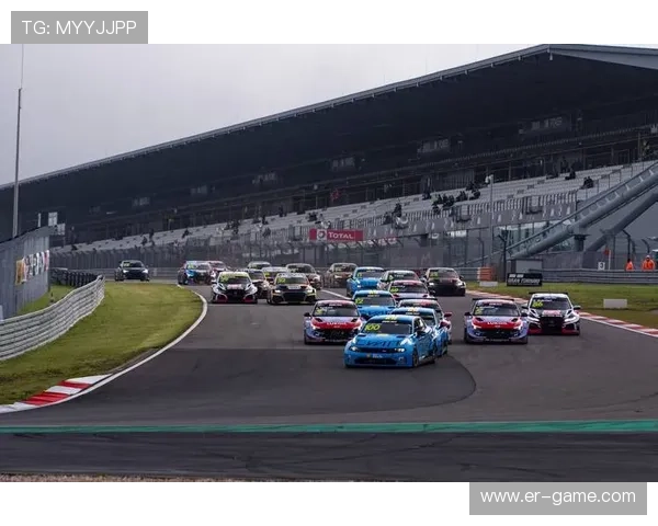 劳尔·马诺杜展现惊人耐力，赛场上的持久王者